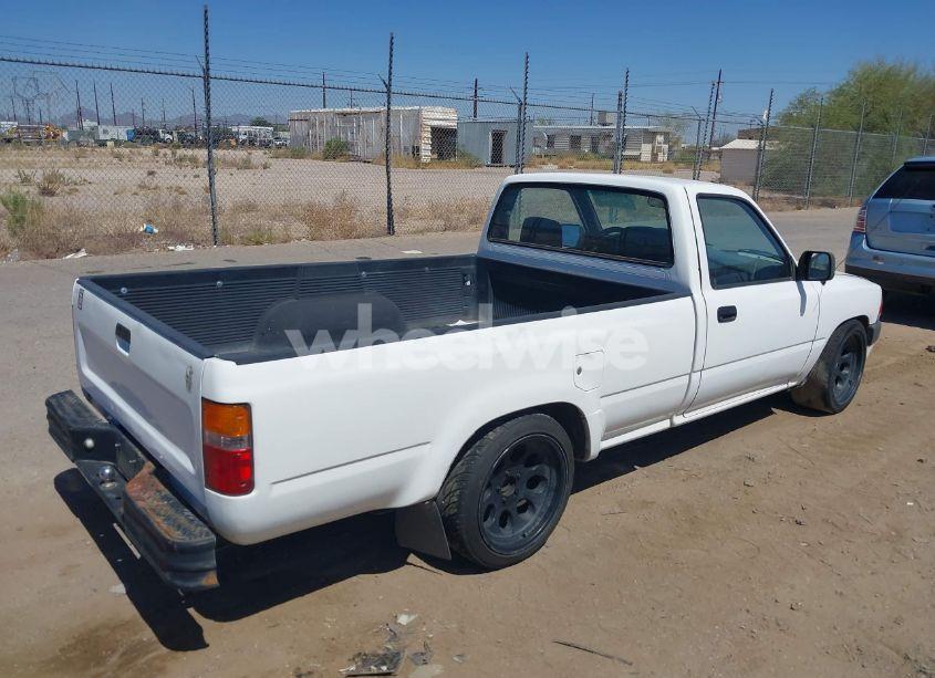 Photo 4 of 1989 Toyota Pickup 1/2 TON LNG WHEELBASE DLX (VIN JT4VN82D5K5001253)