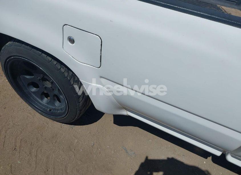 Photo 6 of 1989 Toyota Pickup 1/2 TON LNG WHEELBASE DLX (VIN JT4VN82D5K5001253)