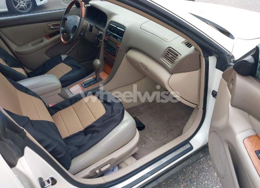 Photo 5 of 2001 Lexus Es 300 (VIN JT8BF28G210320831)