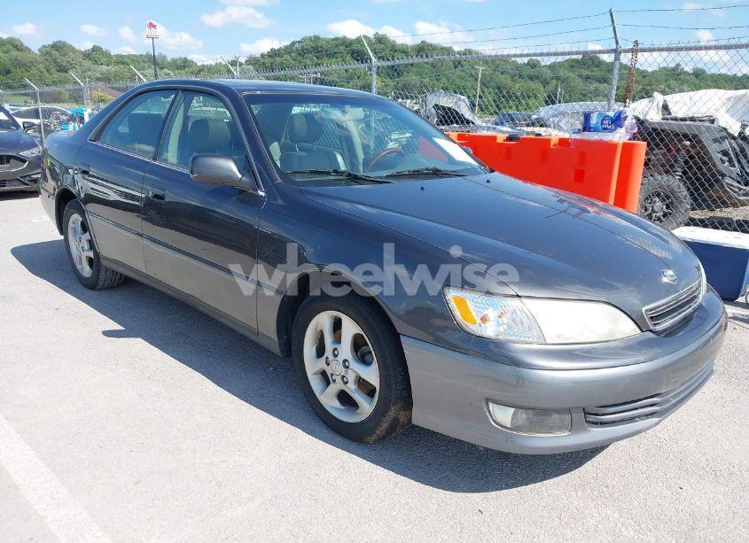2001 Lexus Es 300 (VIN JT8BF28G210342084) main photo