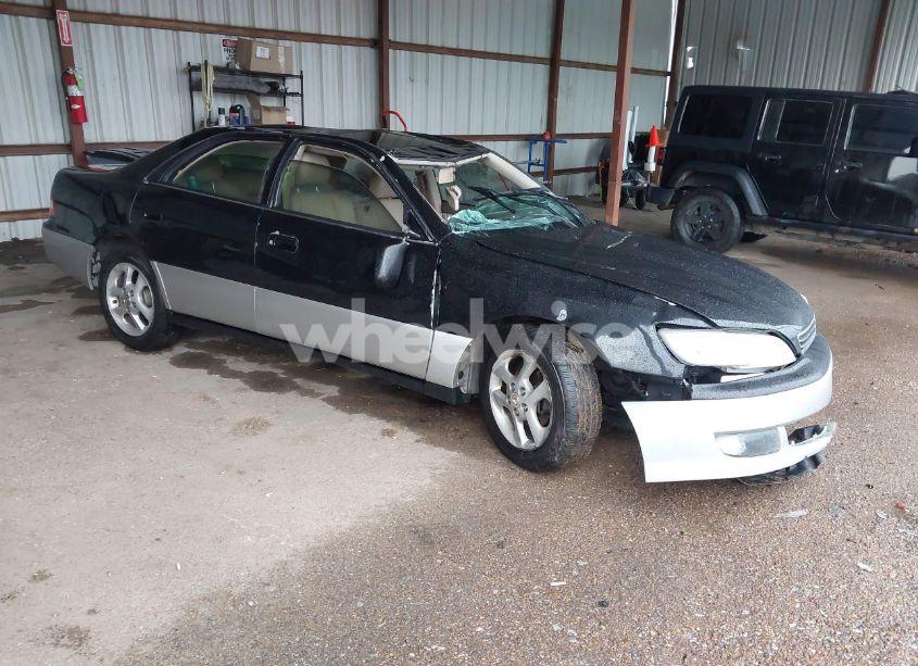 2001 Lexus Es 300 (VIN JT8BF28G310302967) main photo