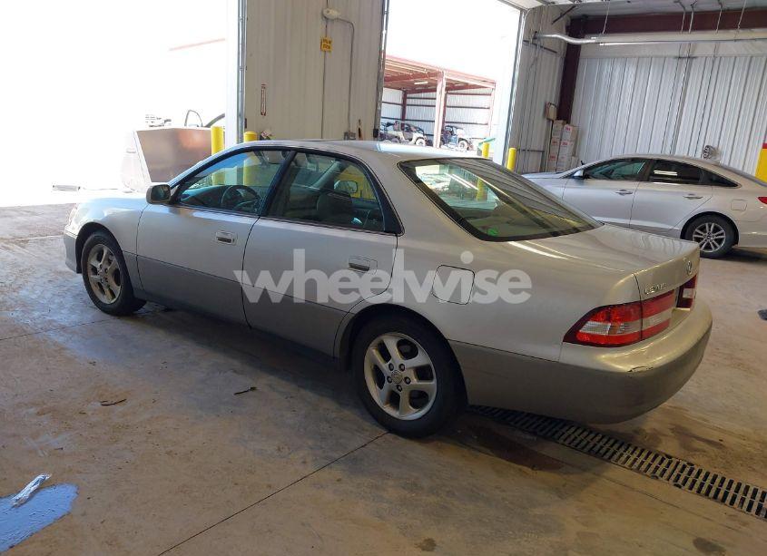 Photo 3 of 2001 Lexus Es 300 (VIN JT8BF28G710305676)