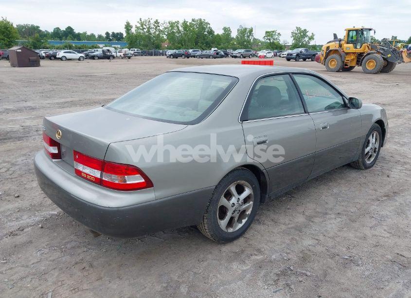 Photo 4 of 2001 Lexus Es 300 (VIN JT8BF28G910332295)