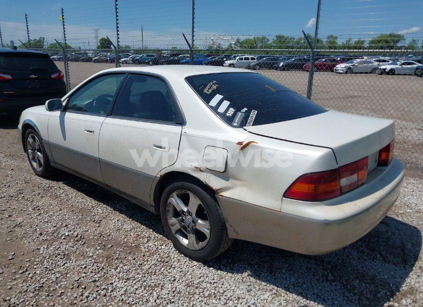 Photo 3 of 1999 Lexus Es 300 (VIN JT8BF28G9X5063095)