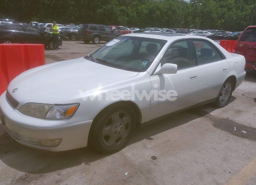 Photo 2 of 2001 Lexus Es 300 (VIN JT8BF28GX10319894)