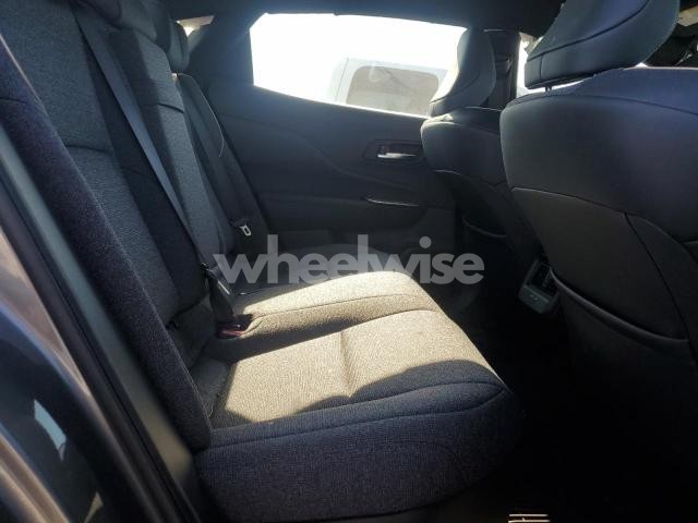 Photo 2 of 2023 TOYOTA CROWN XLE (VIN JTDAAAAF0P3000485)