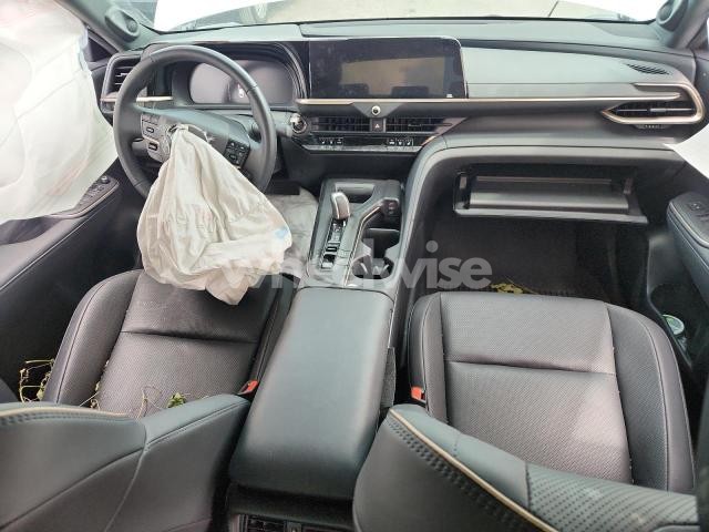 Photo 5 of 2023 TOYOTA CROWN XLE (VIN JTDAAAAF1P3017165)