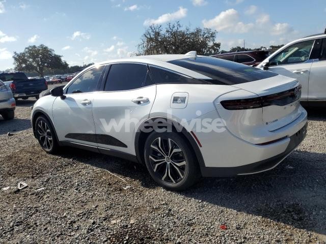 Photo 3 of 2025 TOYOTA CROWN XLE (VIN JTDAAAAF6S3031832)