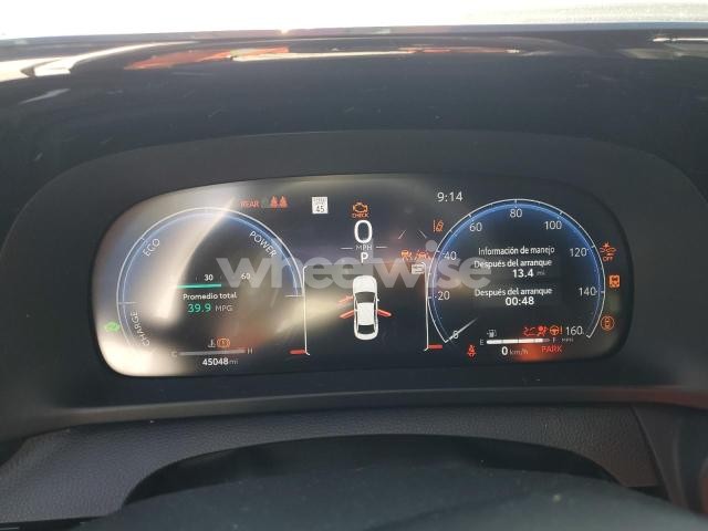 Photo 9 of 2025 TOYOTA CROWN XLE (VIN JTDAAAAF6S3031832)