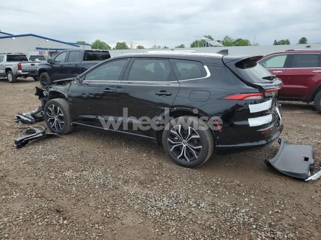 Photo 9 of 2025 TOYOTA CROWN SIGNIA XLE (VIN JTDACAAJ1S3005122)