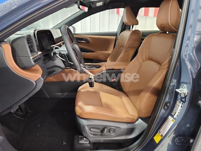 Photo 7 of 2025 TOYOTA CROWN SIGNIA XLE (VIN JTDACAAJ1S3021448)