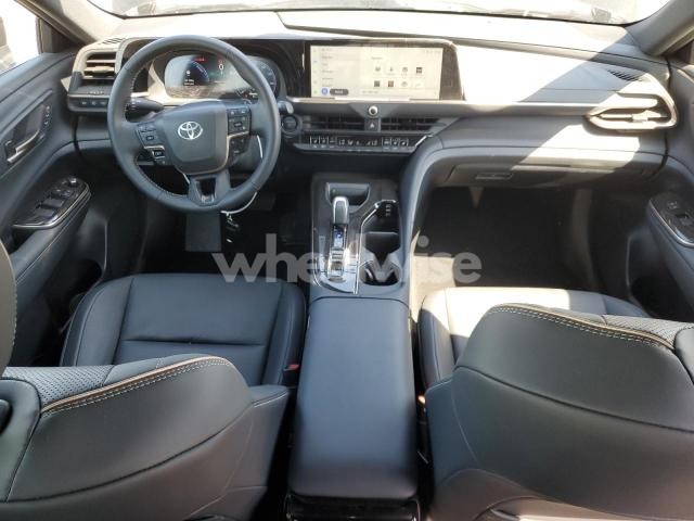 Photo 13 of 2025 TOYOTA CROWN SIGNIA XLE (VIN JTDACAAJ3S3003243)