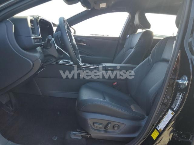 Photo 2 of 2025 TOYOTA CROWN SIGNIA XLE (VIN JTDACAAJ3S3003243)