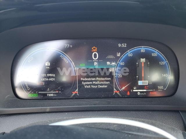 Photo 6 of 2025 TOYOTA CROWN SIGNIA XLE (VIN JTDACAAJ3S3003243)