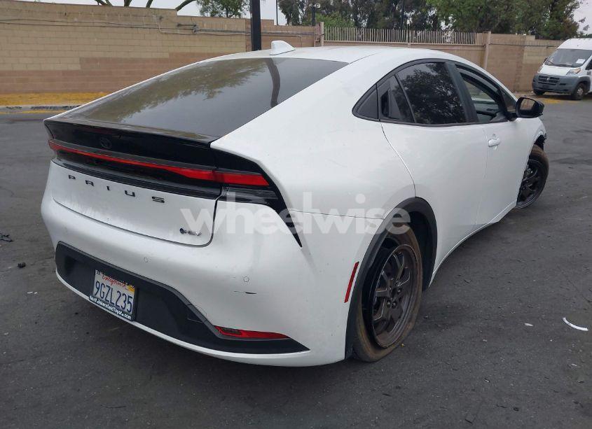 Photo 4 of 2023 Toyota Prius LE/LIMITED/XLE (VIN JTDACAAU0P3008580)