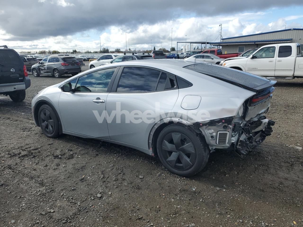 Photo 2 of 2024 TOYOTA PRIUS LE (VIN JTDACAAU1R3026508)