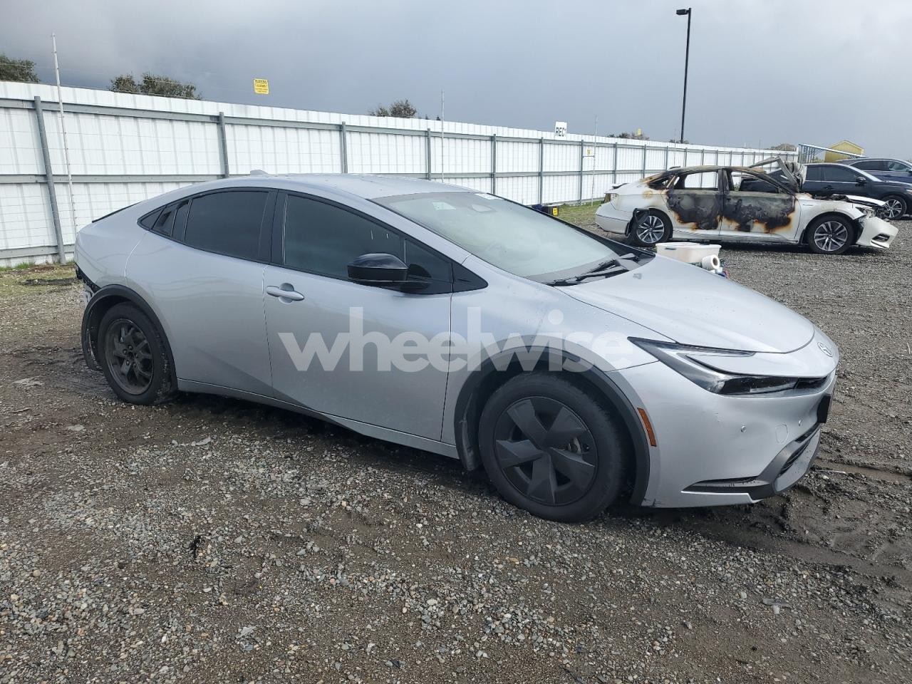 Photo 4 of 2024 TOYOTA PRIUS LE (VIN JTDACAAU1R3026508)