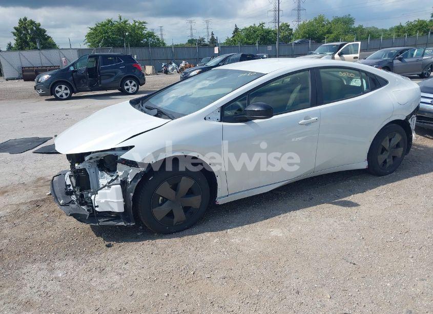 Photo 2 of 2024 Toyota Prius LE (VIN JTDACAAU1R3032910)