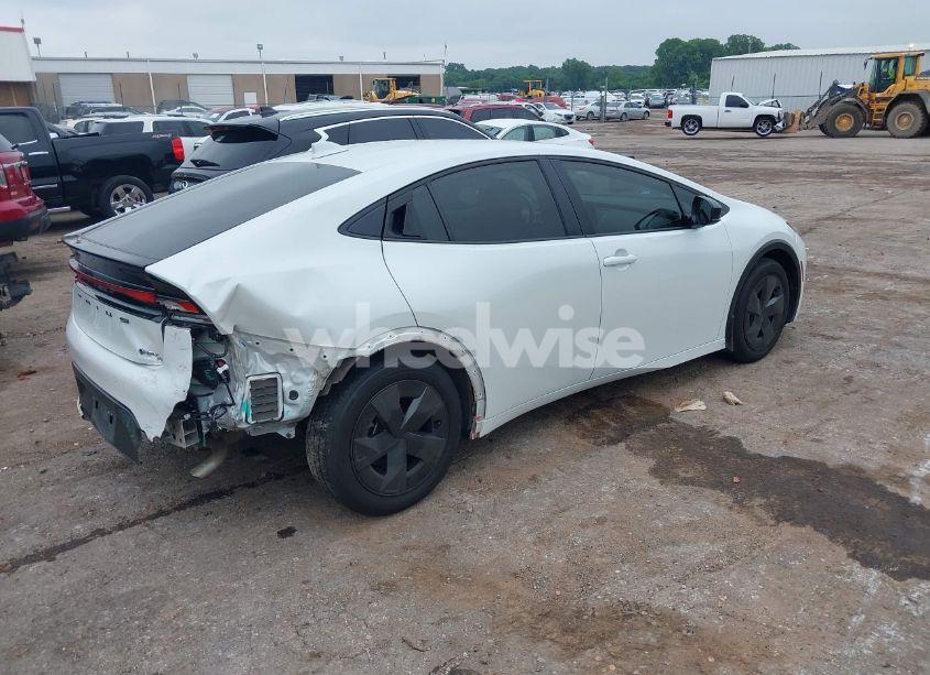 Photo 4 of 2023 Toyota Prius LE (VIN JTDACAAU2P3002022)