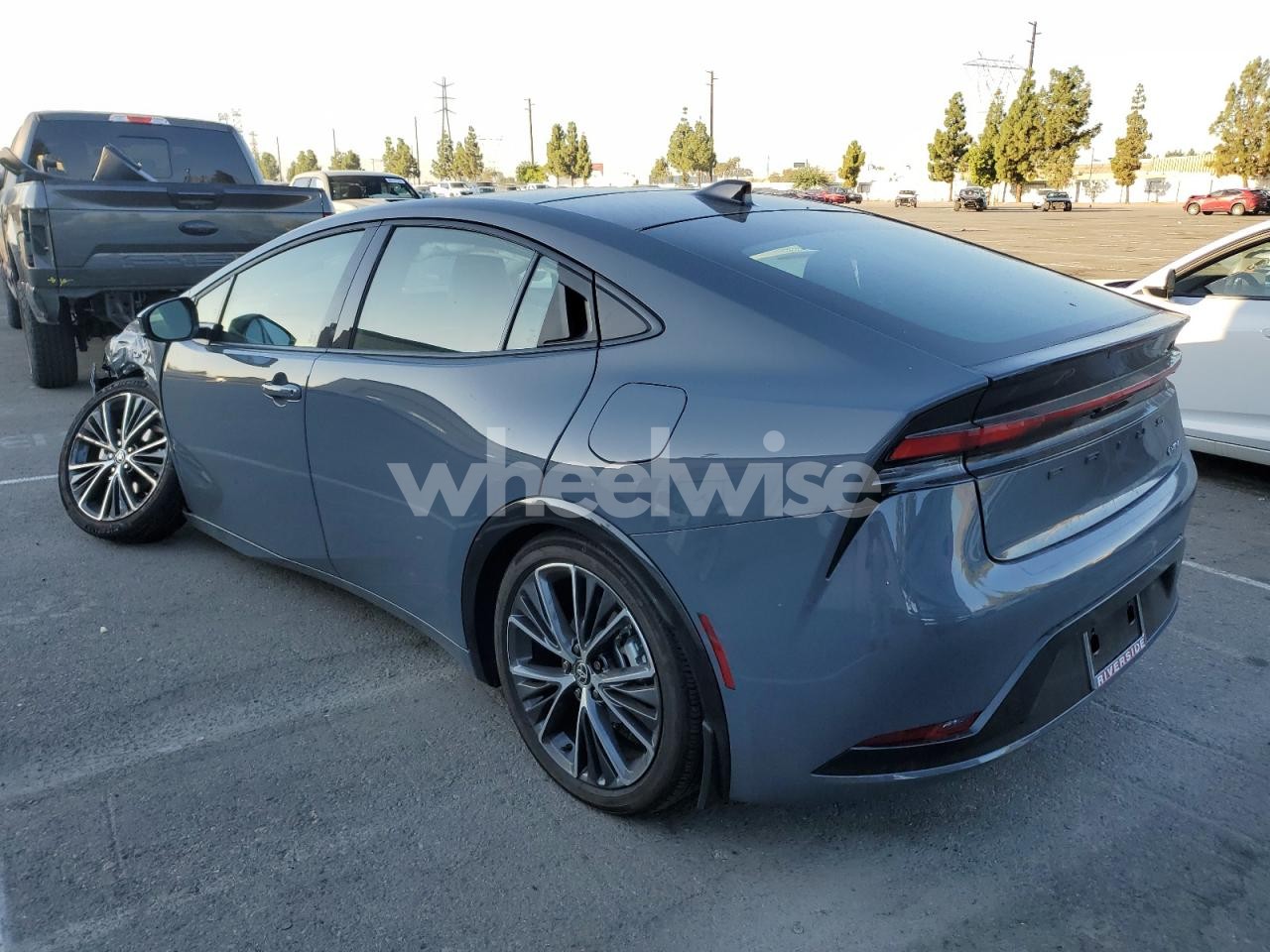 Photo 2 of 2025 TOYOTA PRIUS LE (VIN JTDACAAU3S3053344)