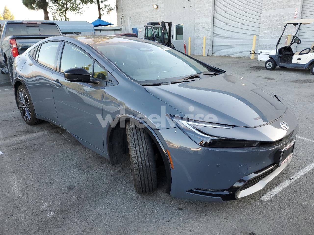 Photo 4 of 2025 TOYOTA PRIUS LE (VIN JTDACAAU3S3053344)