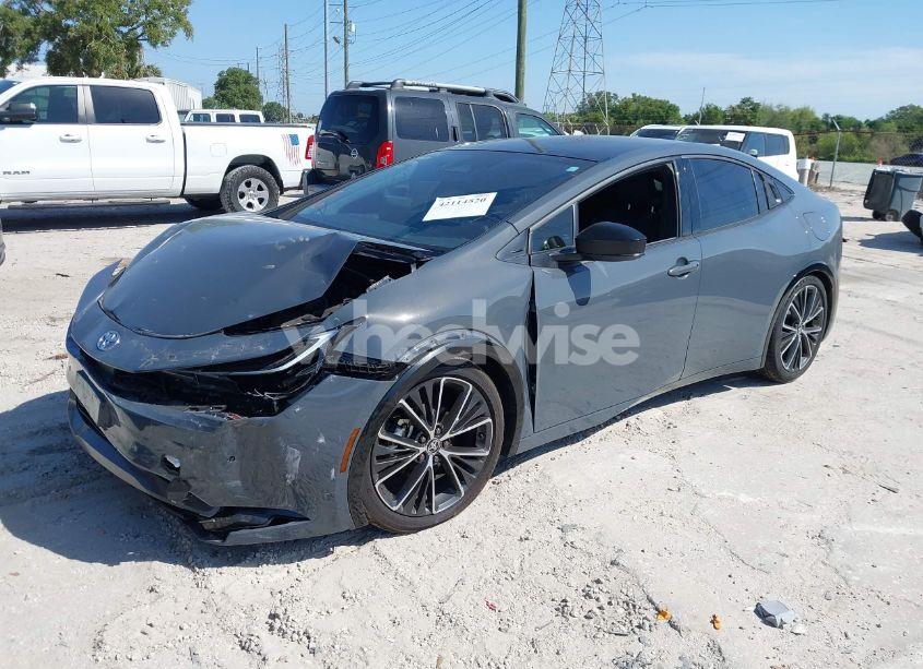 Photo 2 of 2024 Toyota Prius XLE (VIN JTDACAAU4R3023781)