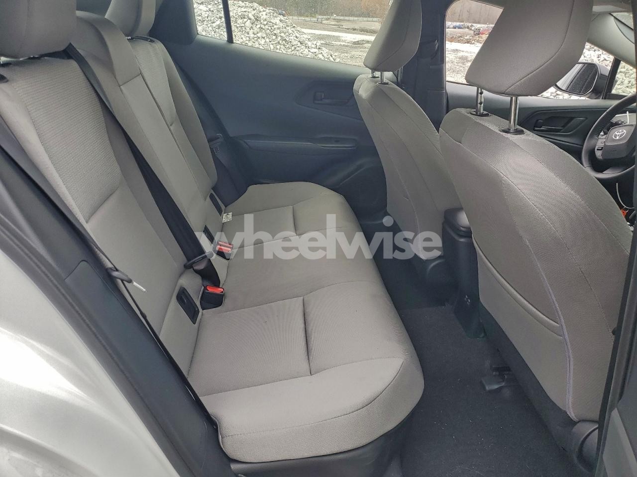 Photo 10 of 2024 TOYOTA PRIUS LE (VIN JTDACAAU4R3030469)