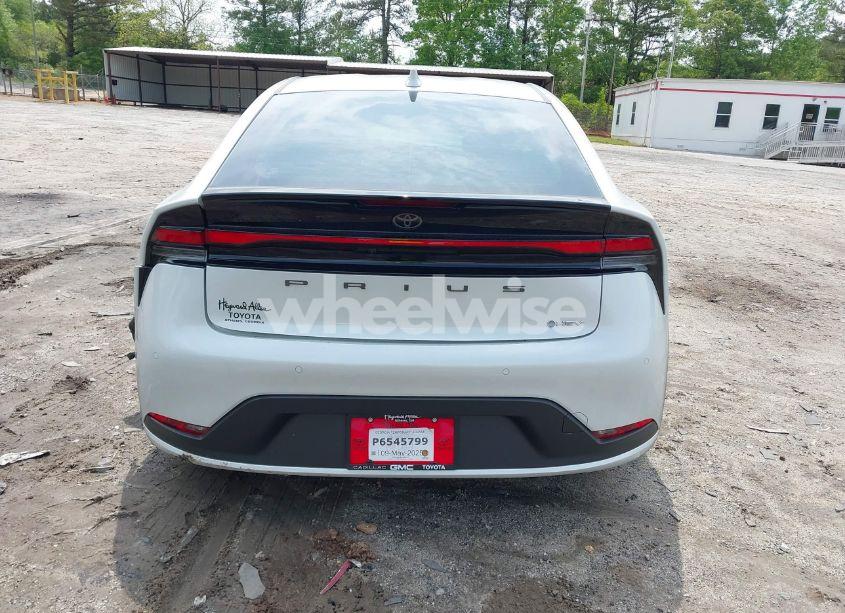 Photo 16 of 2025 Toyota Prius LE (VIN JTDACAAU4S3050100)