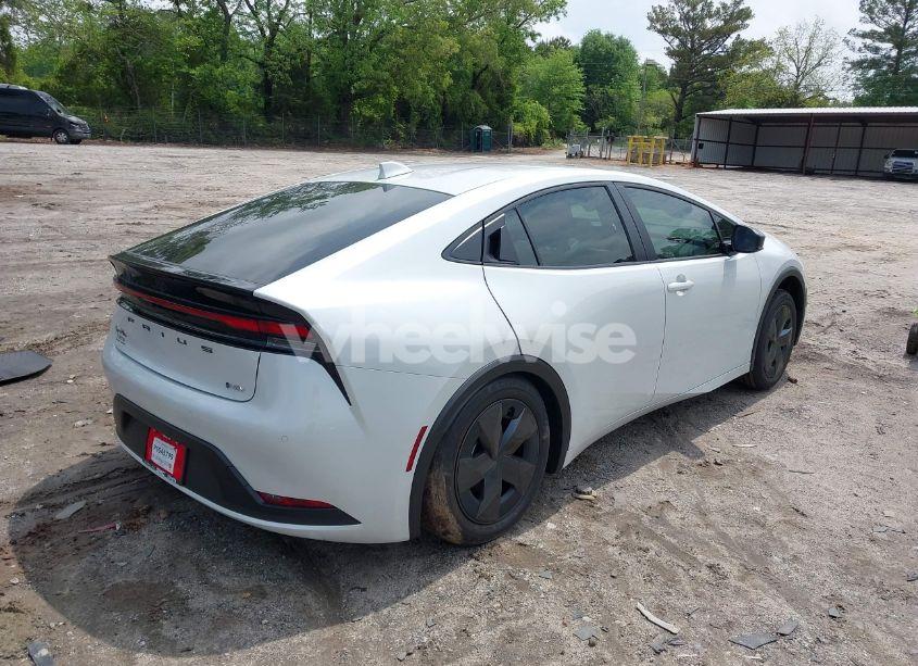 Photo 4 of 2025 Toyota Prius LE (VIN JTDACAAU4S3050100)