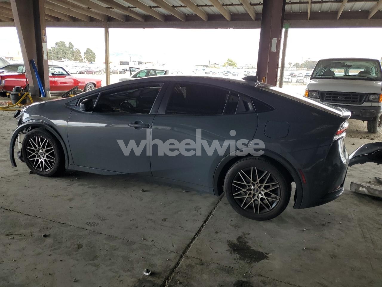 Photo 2 of 2023 TOYOTA PRIUS LE (VIN JTDACAAU6P3001827)