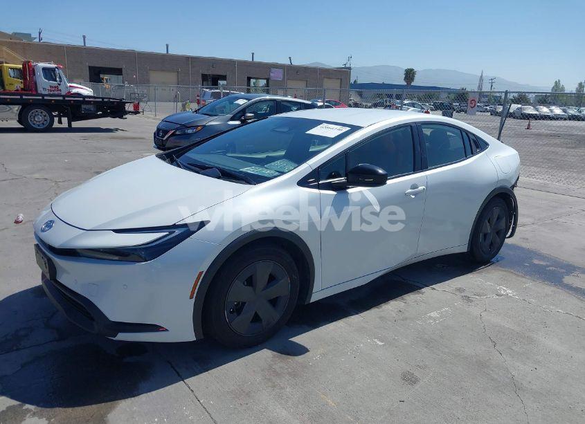 Photo 2 of 2023 Toyota Prius LE (VIN JTDACAAU6P3002332)