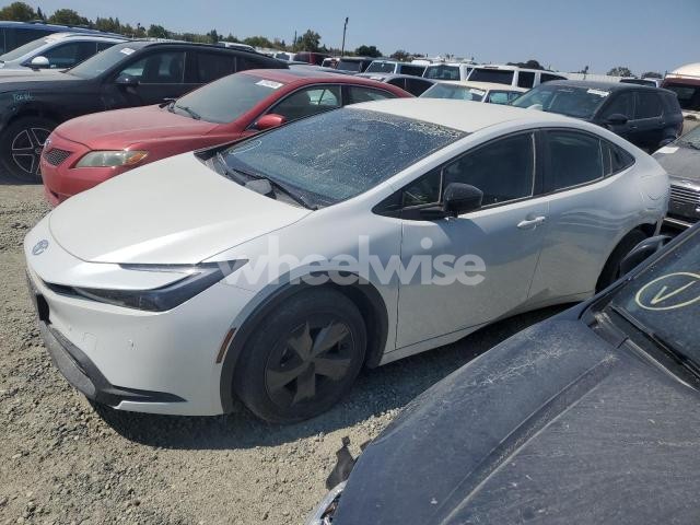 Photo 5 of 2023 TOYOTA PRIUS LE (VIN JTDACAAU6P3013945)