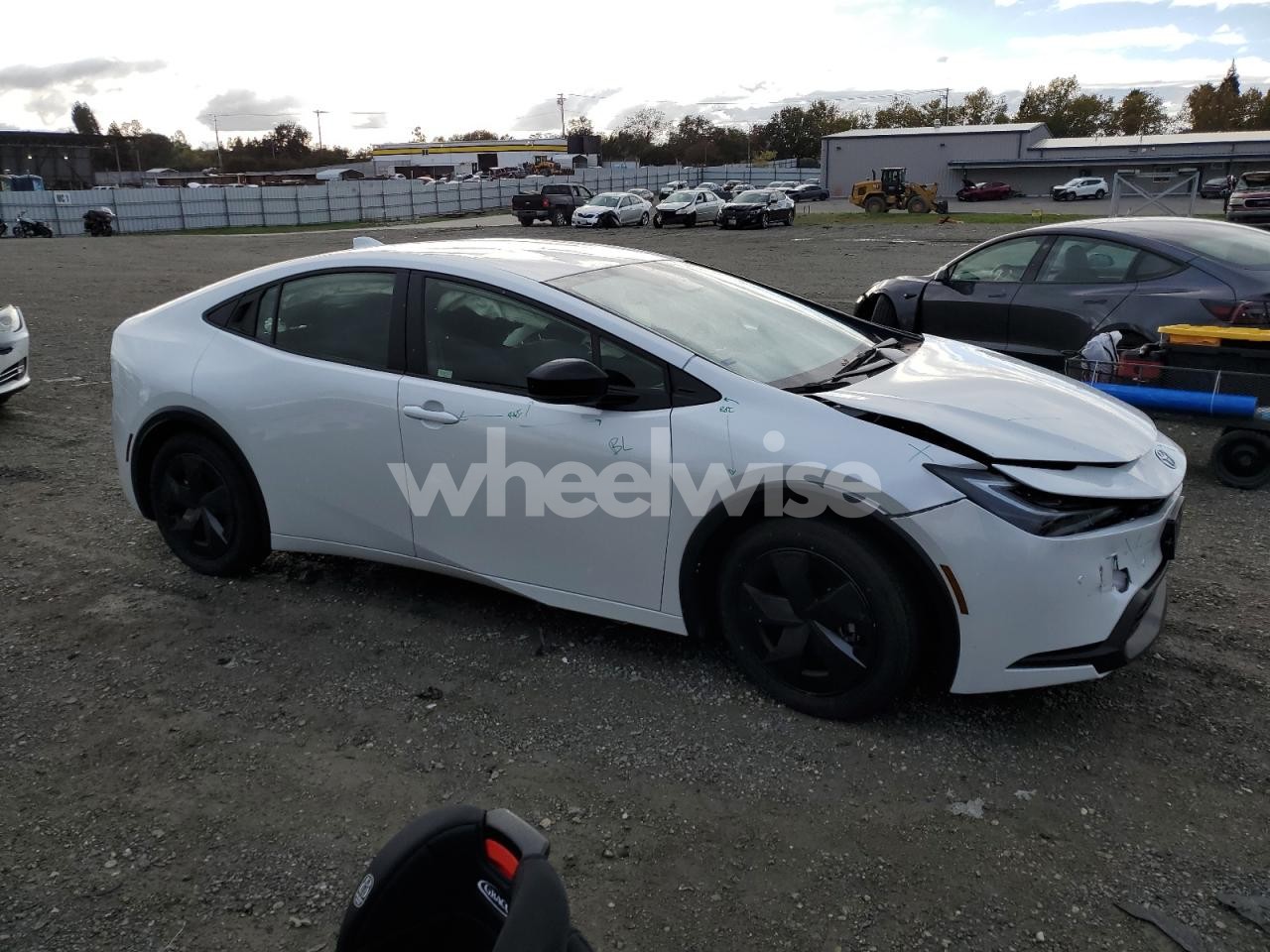 Photo 4 of 2023 TOYOTA PRIUS LE (VIN JTDACAAU6P3014433)