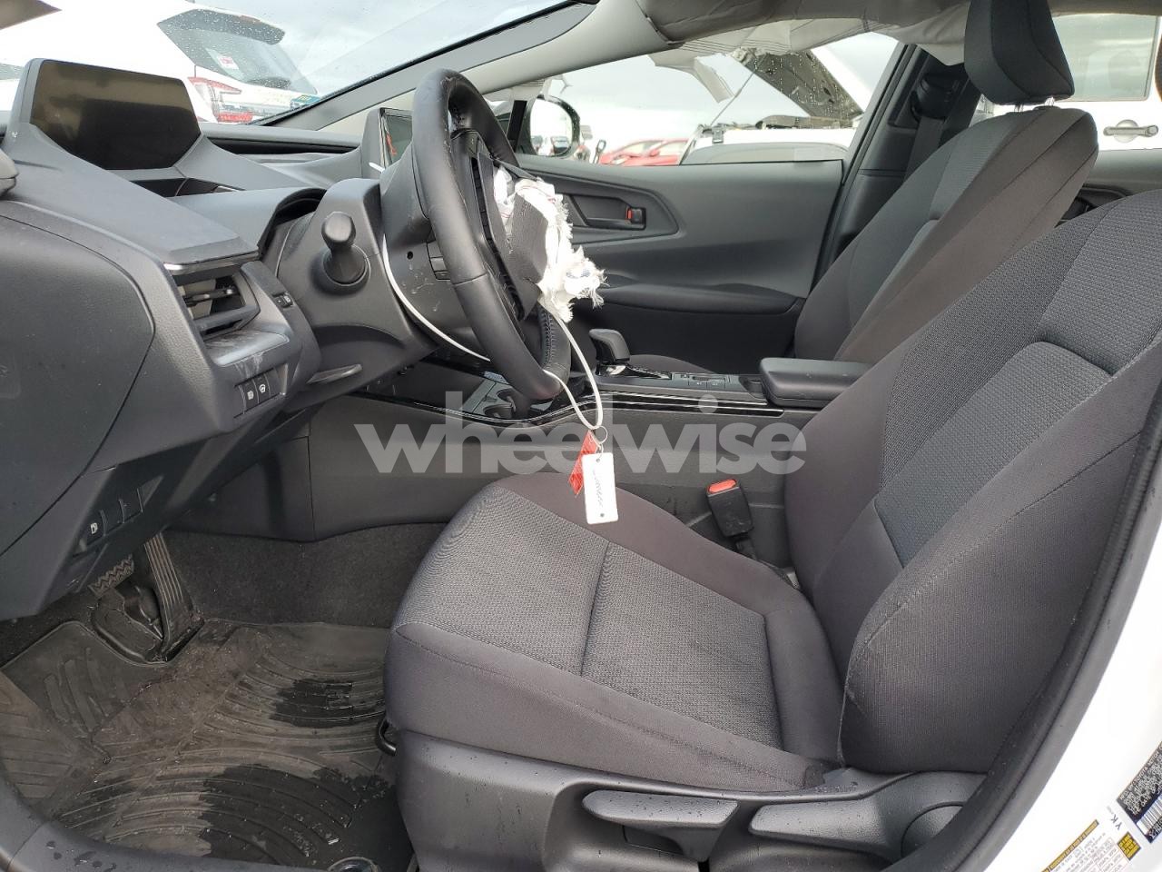 Photo 7 of 2023 TOYOTA PRIUS LE (VIN JTDACAAU6P3014433)