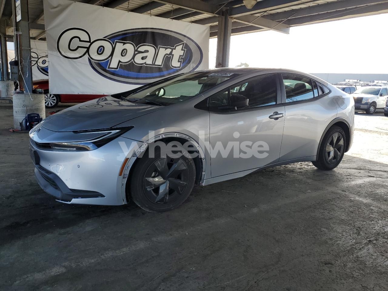 2024 TOYOTA PRIUS LE (VIN JTDACAAU6R3024639) main photo