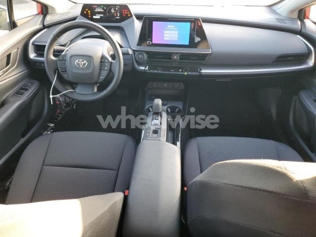 Photo 4 of 2025 TOYOTA PRIUS LE (VIN JTDACAAU6S3050745)