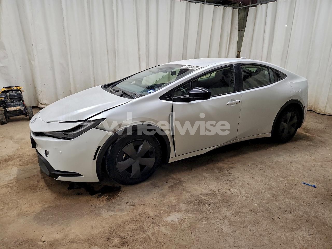 2025 TOYOTA PRIUS LE (VIN JTDACAAU6S3050857) main photo