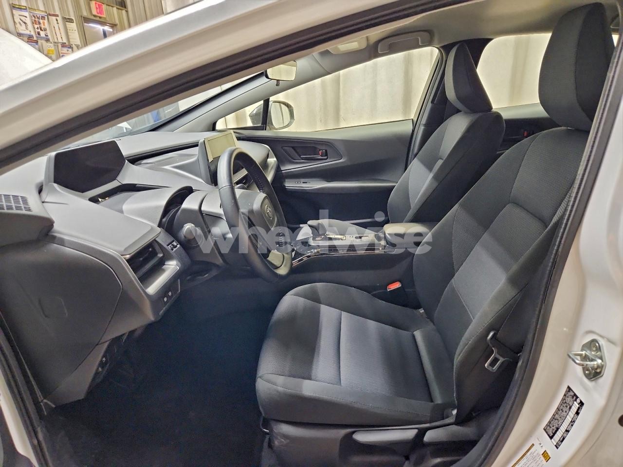 Photo 7 of 2025 TOYOTA PRIUS LE (VIN JTDACAAU6S3050857)