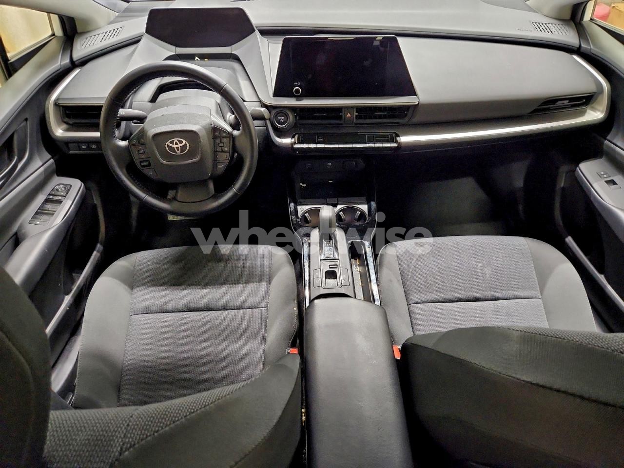 Photo 8 of 2025 TOYOTA PRIUS LE (VIN JTDACAAU6S3050857)