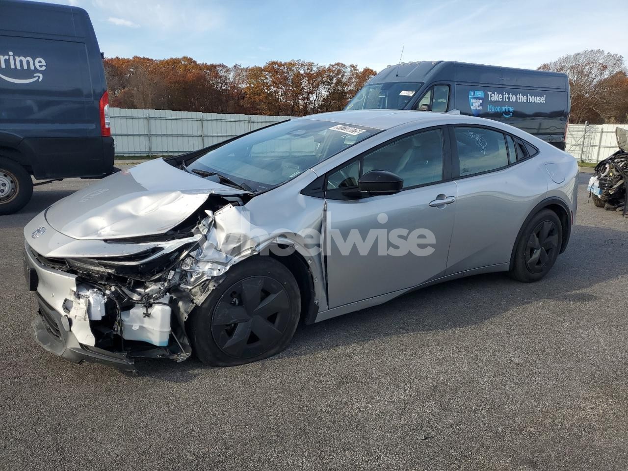 2025 TOYOTA PRIUS LE (VIN JTDACAAU6S3059462) main photo