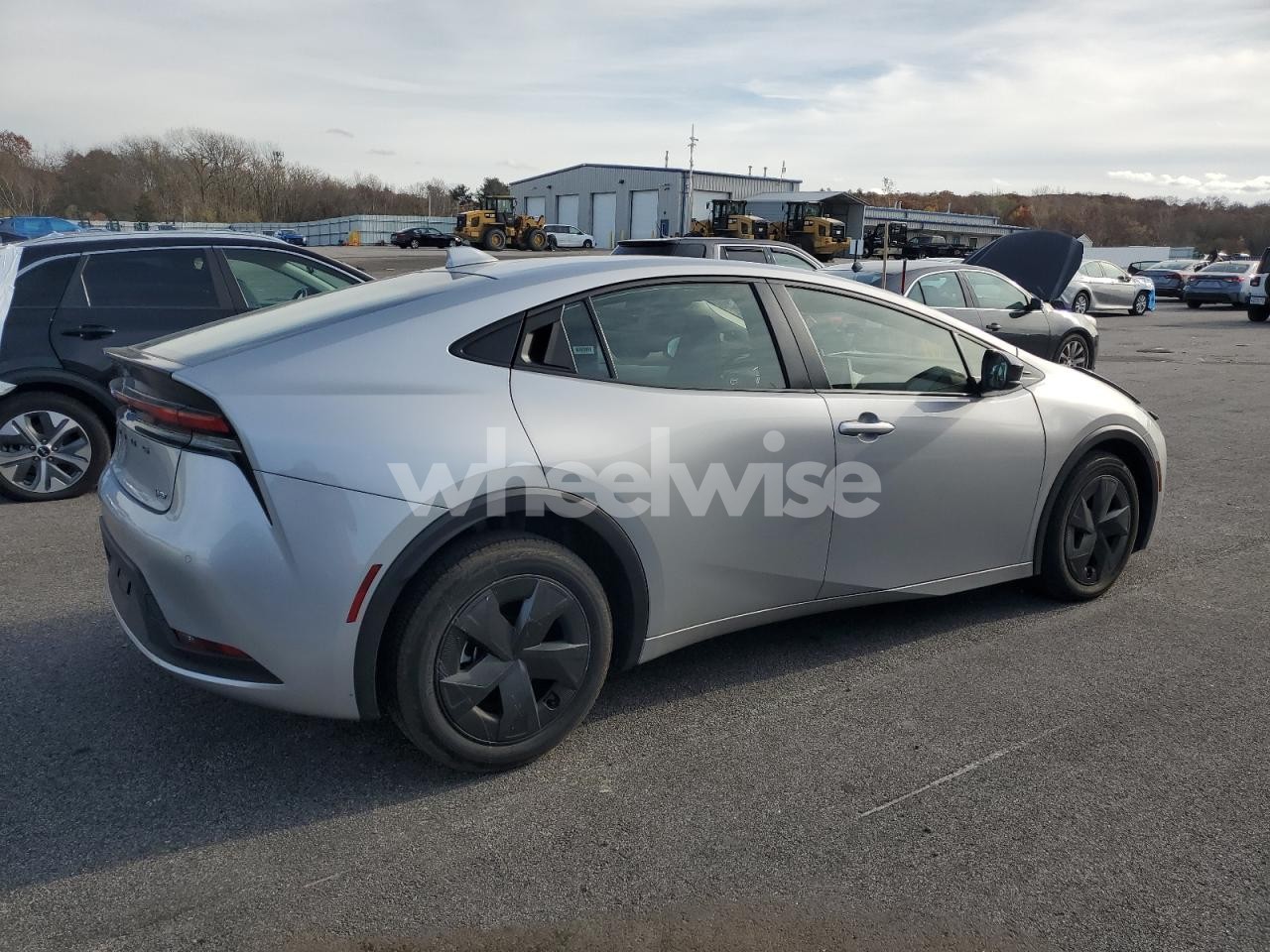 Photo 3 of 2025 TOYOTA PRIUS LE (VIN JTDACAAU6S3059462)