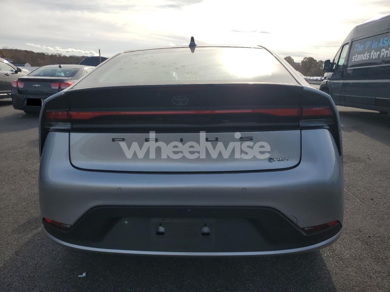 Photo 6 of 2025 TOYOTA PRIUS LE (VIN JTDACAAU6S3059462)