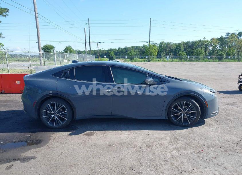 Photo 13 of 2023 Toyota Prius XLE (VIN JTDACAAU7P3009886)