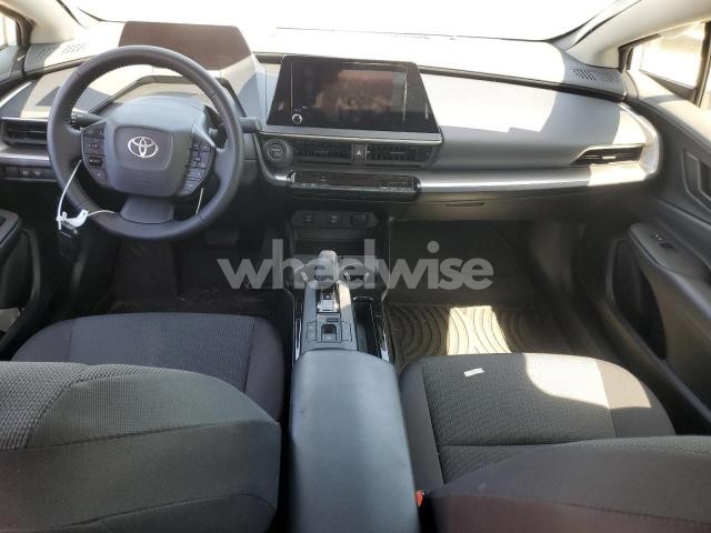 Photo 6 of 2023 TOYOTA PRIUS LE (VIN JTDACAAU7P3012951)