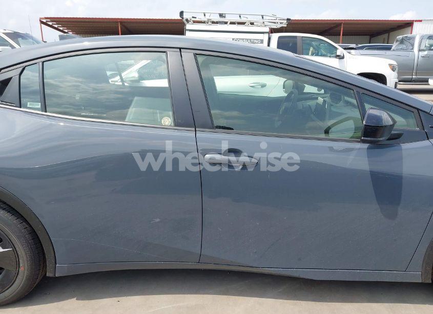 Photo 14 of 2025 Toyota Prius LE (VIN JTDACAAU7S3049099)