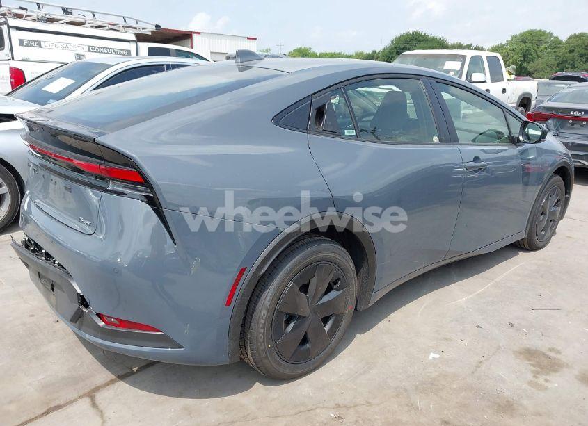 Photo 4 of 2025 Toyota Prius LE (VIN JTDACAAU7S3049099)