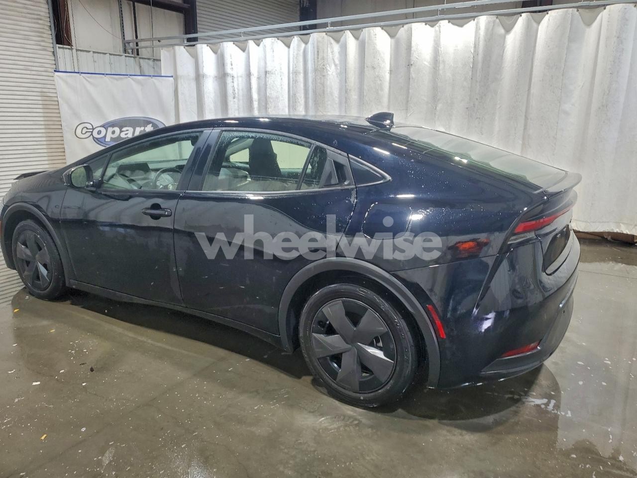 Photo 2 of 2025 TOYOTA PRIUS LE (VIN JTDACAAU7S3053704)