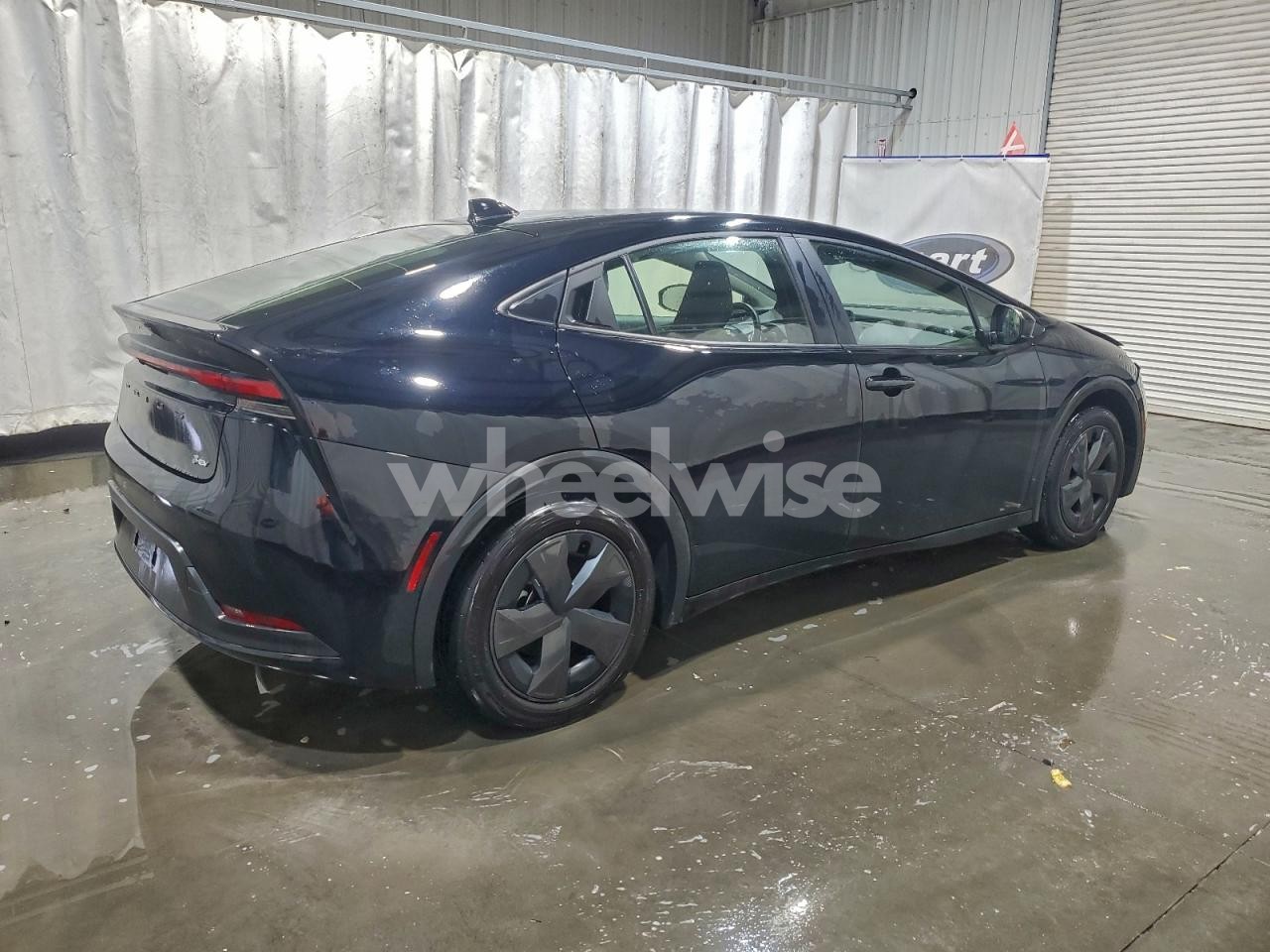 Photo 3 of 2025 TOYOTA PRIUS LE (VIN JTDACAAU7S3053704)