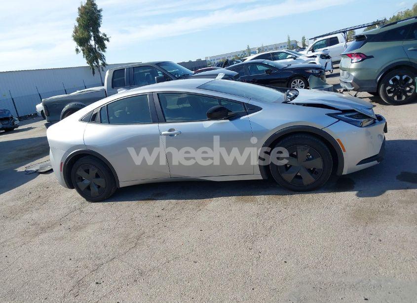 Photo 13 of 2024 Toyota Prius LE (VIN JTDACAAU8R3016221)