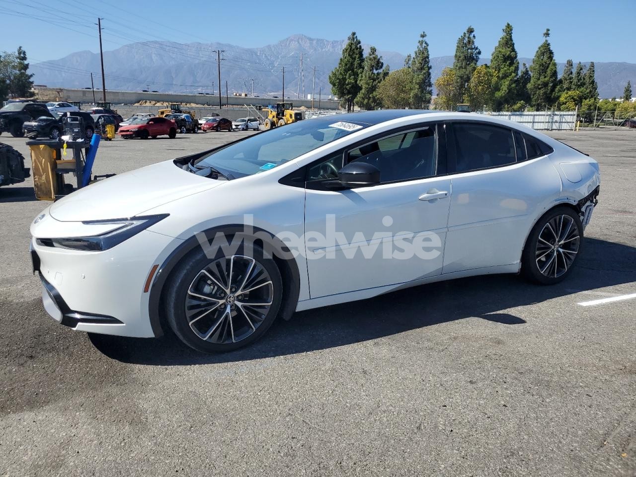 2024 TOYOTA PRIUS LE (VIN JTDACAAU8R3020687) main photo